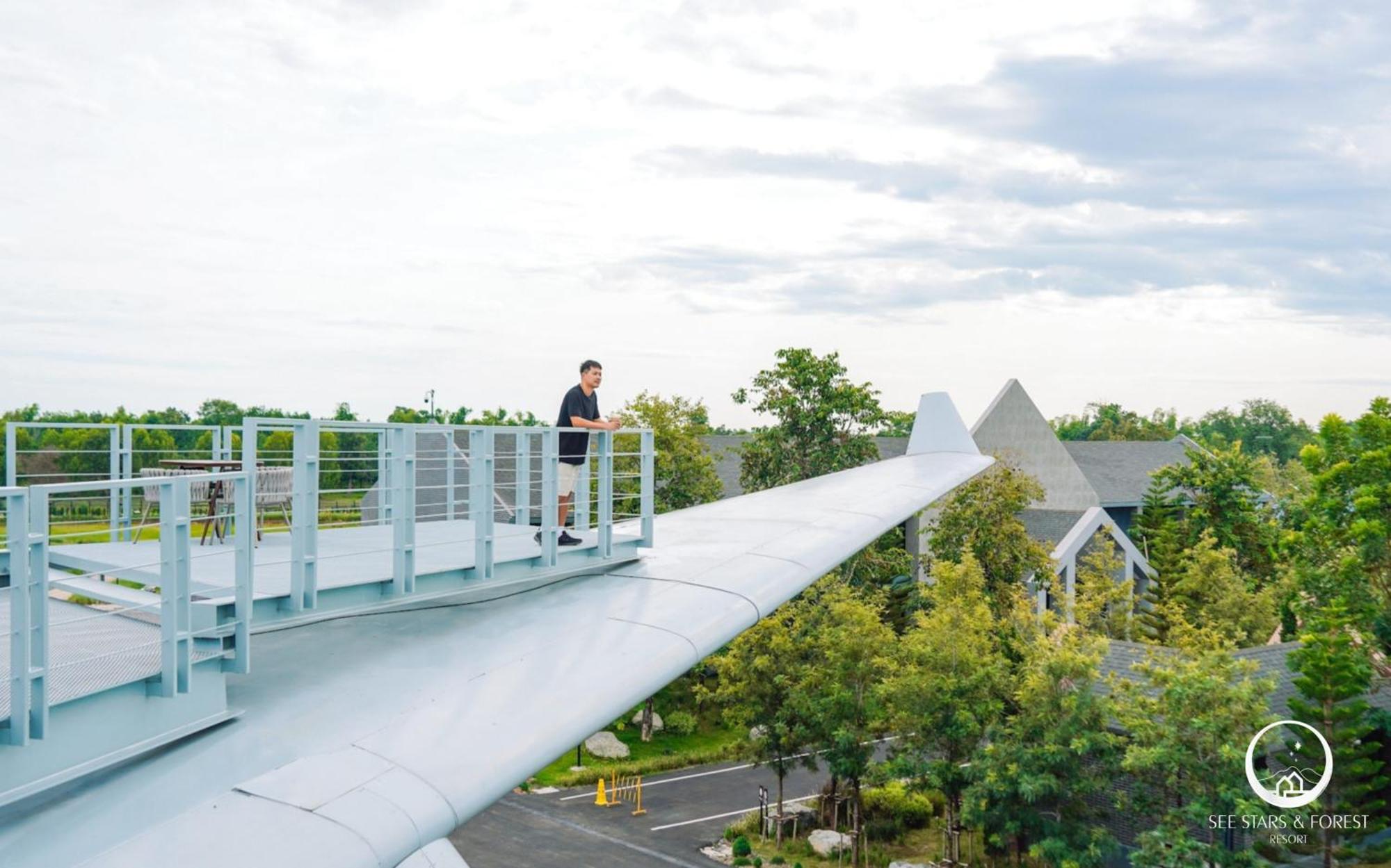 See Stars & Forest Resort Amphoe Sawang Daen Din 외부 사진