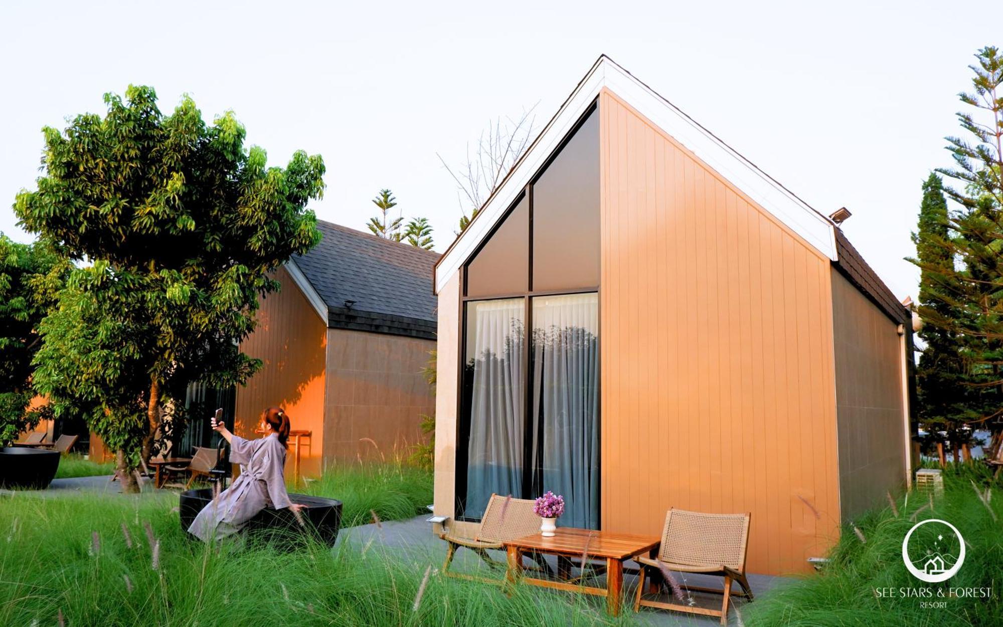 See Stars & Forest Resort Amphoe Sawang Daen Din 외부 사진